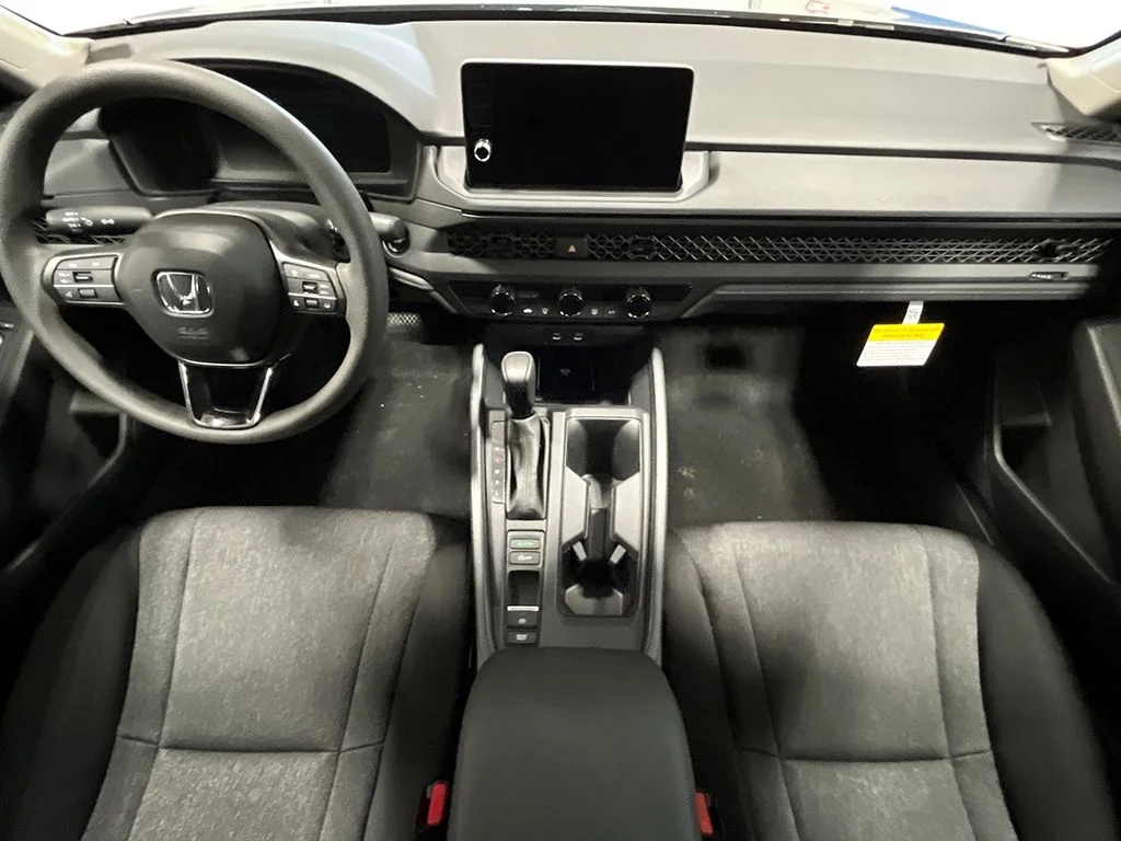 New 2026 Platinum White Pearl Honda LX image 14