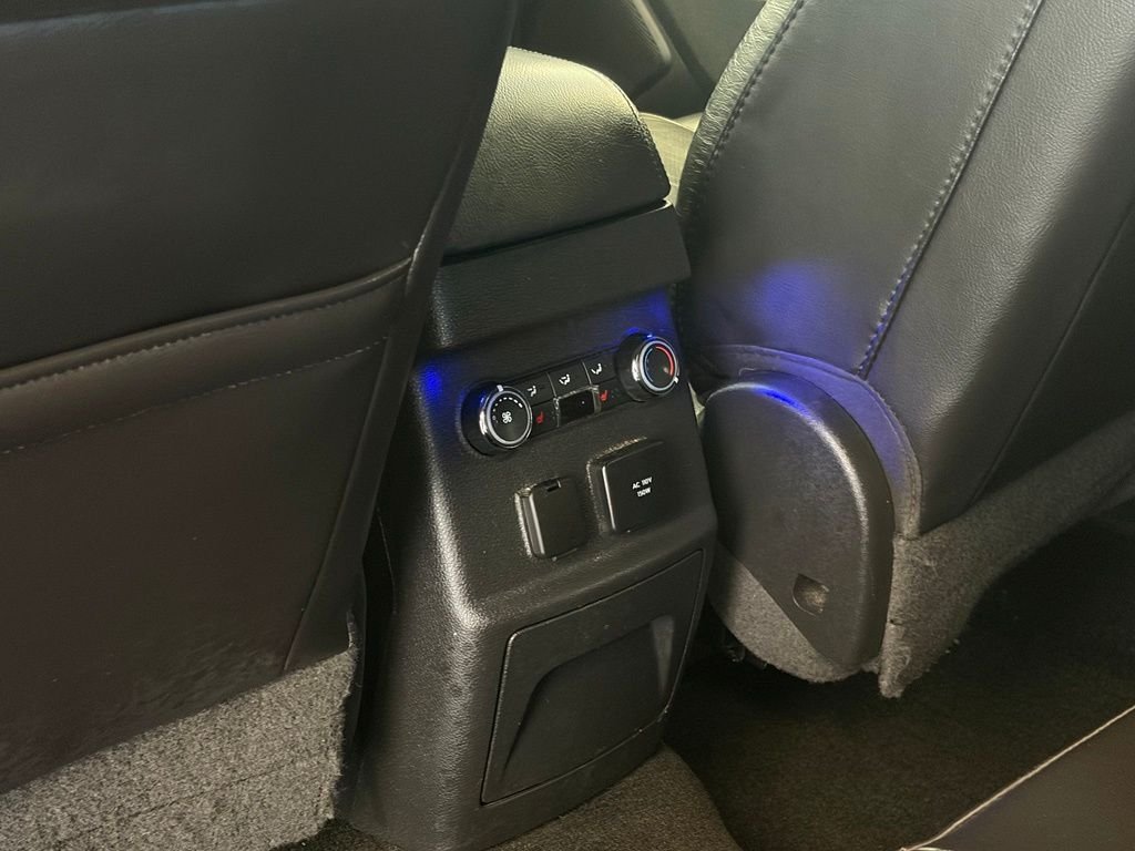 Used 2014 Ingot Silver Ford Limited image 30