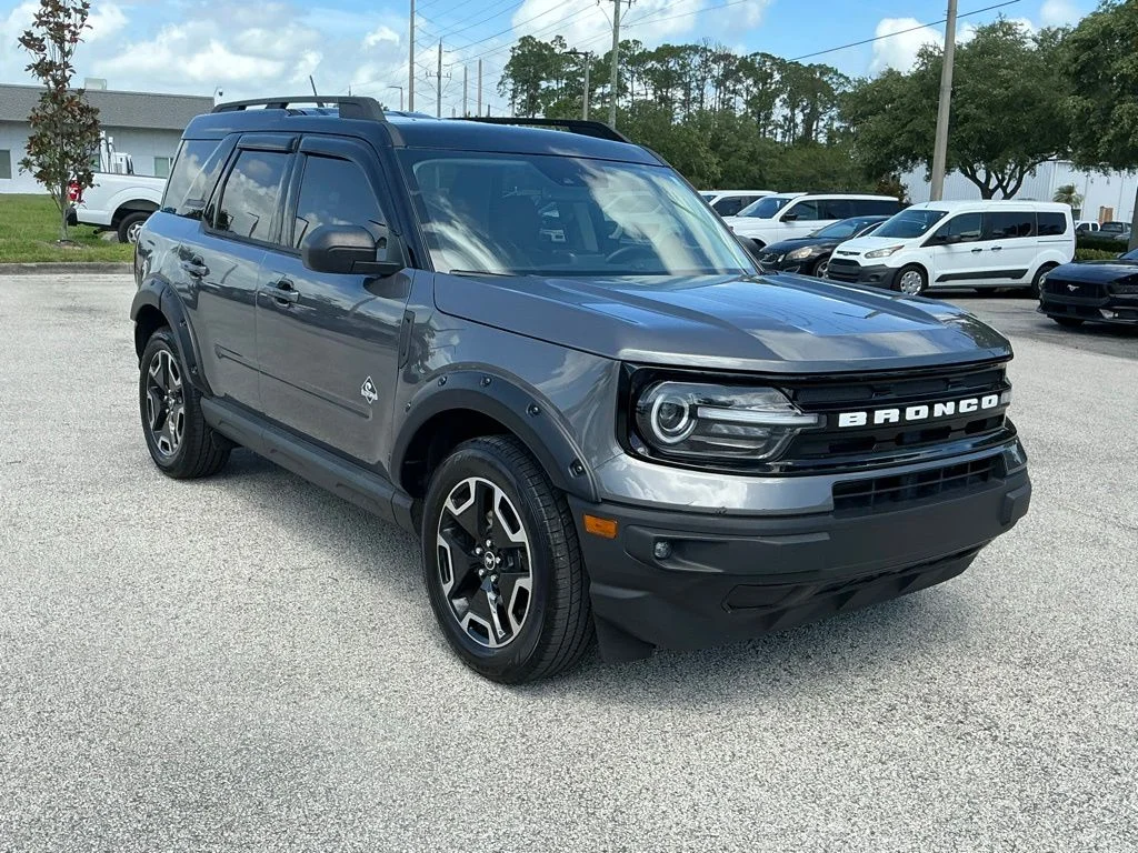 Used 2021 Gray Ford Outer Banks image 11