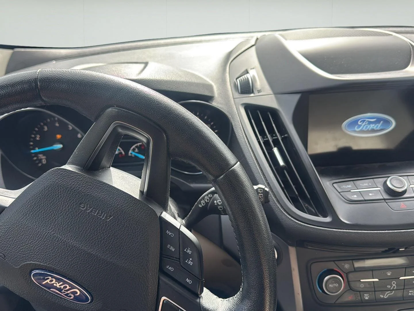 Used 2019 Ruby Red Metallic Tinted Clearcoat Ford SEL image 9