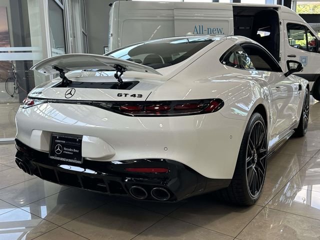 2026 Mercedes-Benz AMG GT Coupe 43 - Photo 9