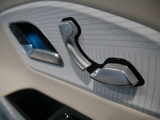 New 2027 Polar White Mercedes-Benz CLA 250+ image 38