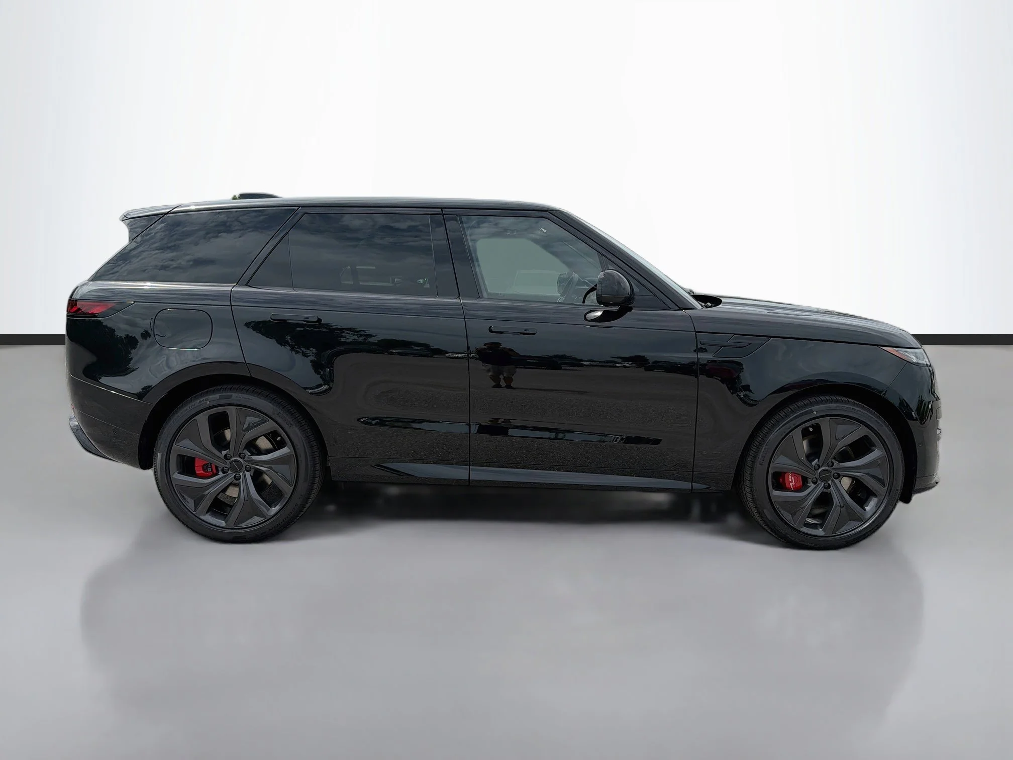 New 2026 Santorini Black Land Rover Dynamic SE image 6