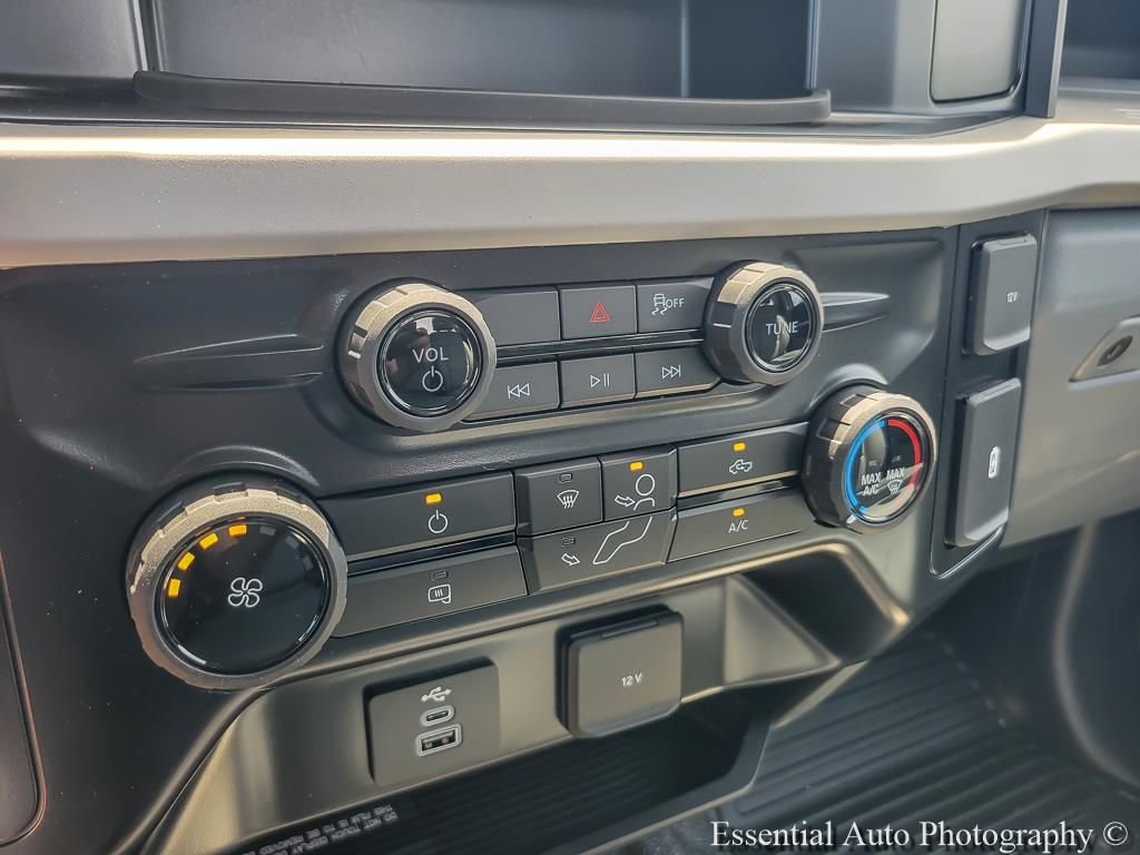 New 2026 Oxford White Ford F-550® XL image 13