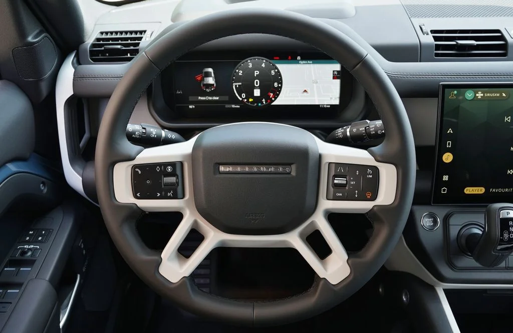 New 2026 Tasman Blue Land Rover X-Dynamic SE image 16