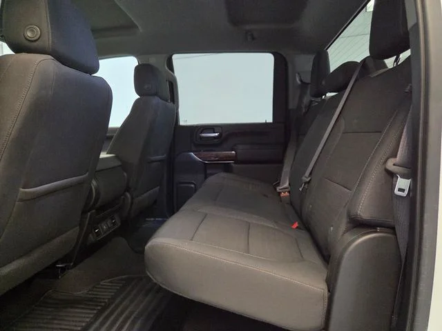 Used 2022 White GMC SLE image 12