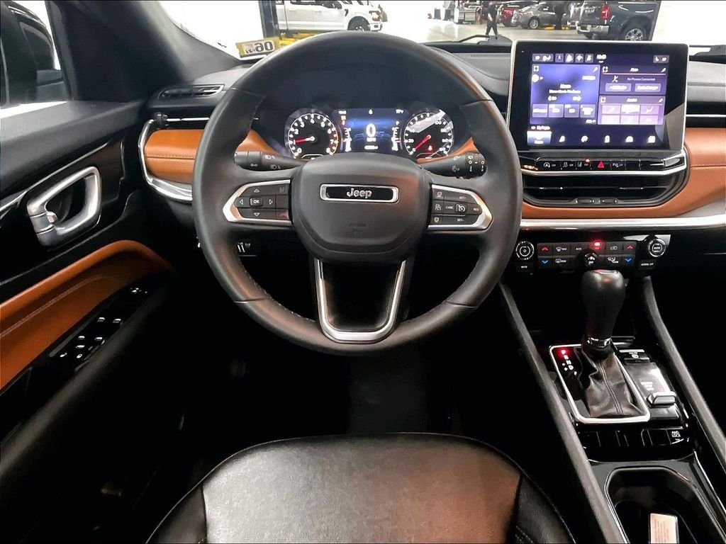 Used 2024 White Jeep Limited image 17