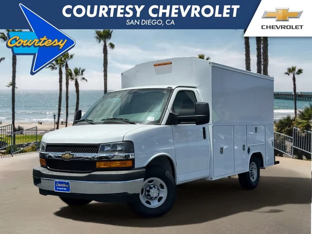 2026 Chevrolet Express Cutaway 3500 1WT