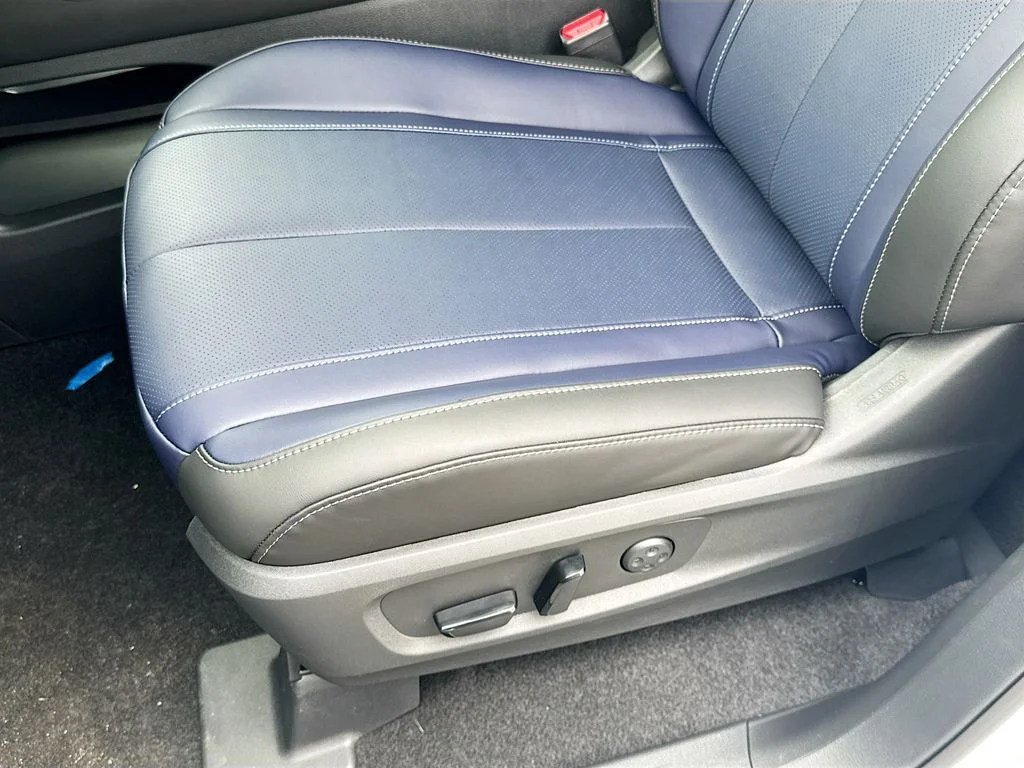 Certified Used 2026 White INFINITI SPORT image 21