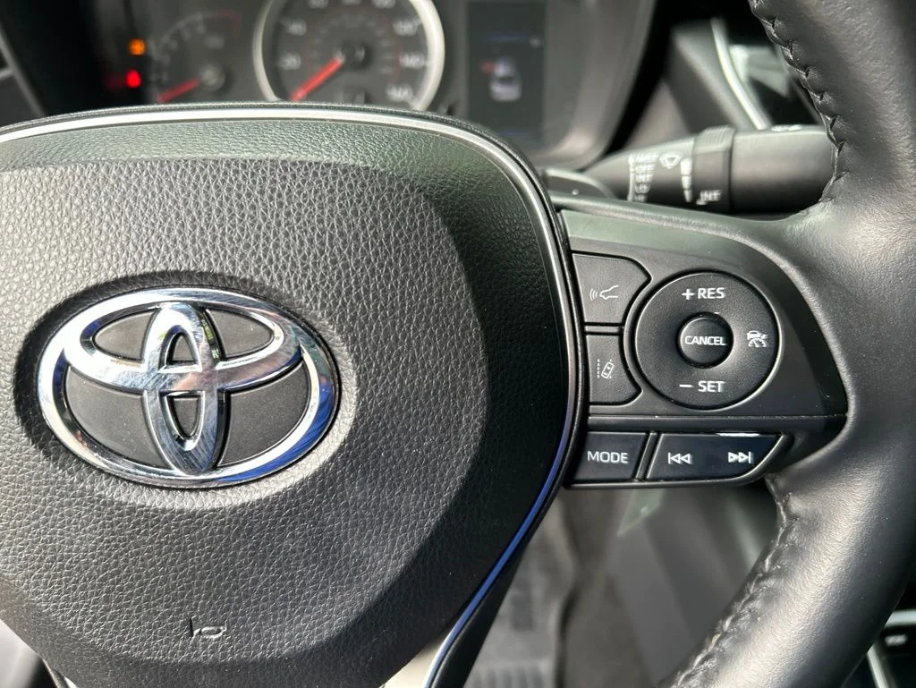 Used 2022 White Toyota SE image 20
