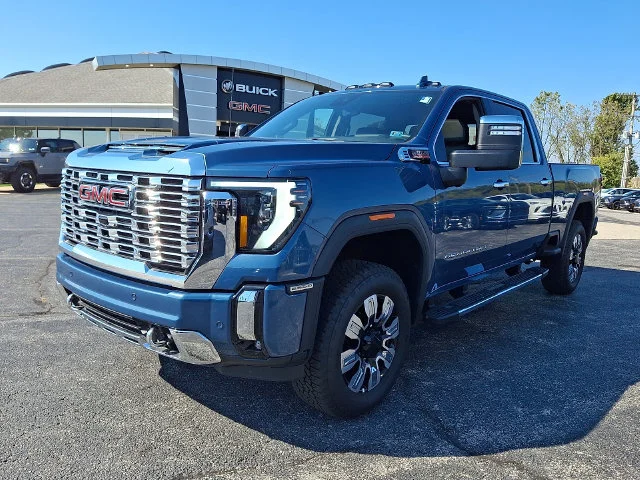Used 2026 Blue GMC Denali image 3