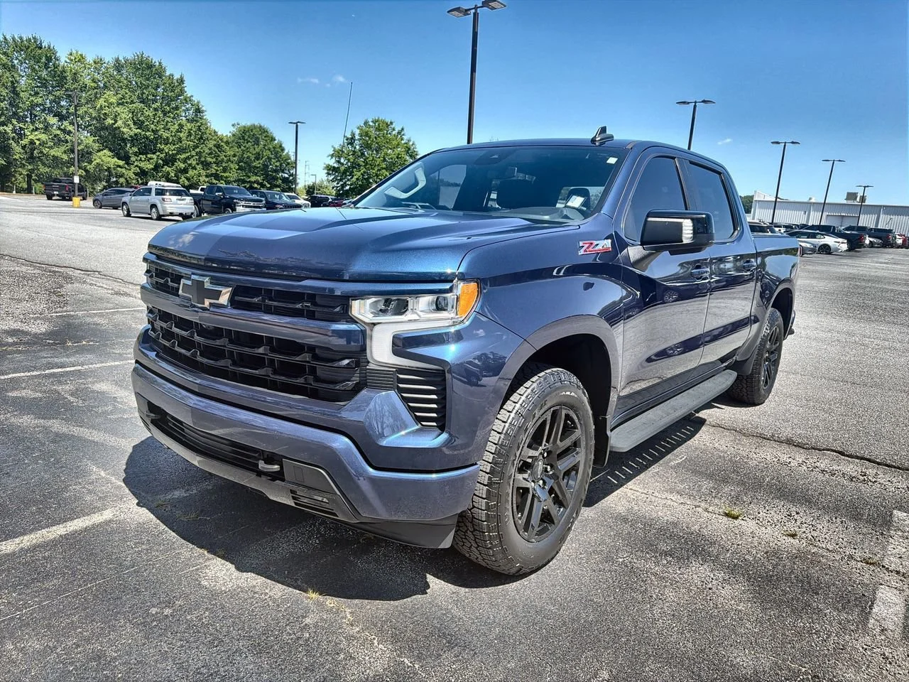Used 2023 Northsky Blue Metallic Chevrolet RST image 4