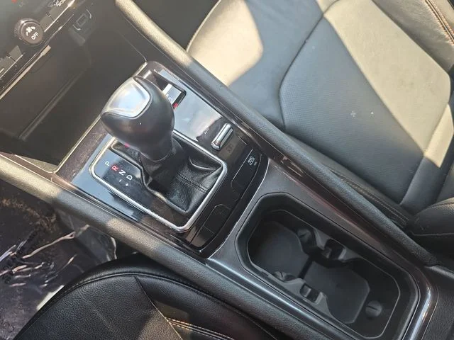 Used 2022 Gray Jeep Latitude Lux image 23