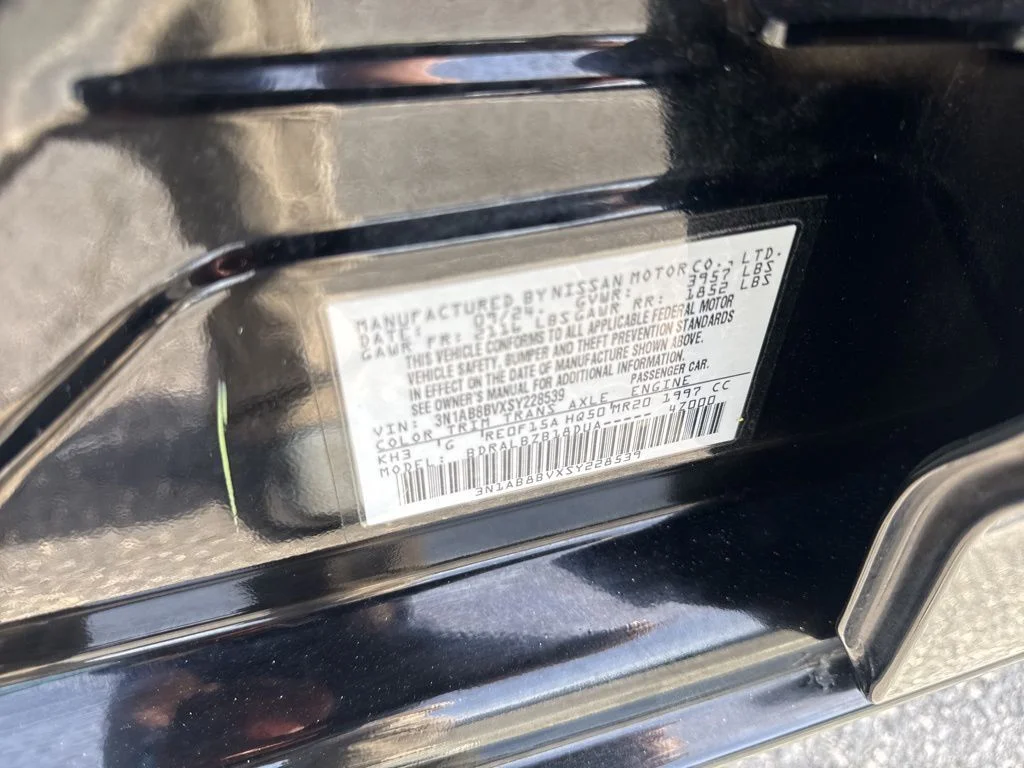 Used 2025 Black Nissan S image 31