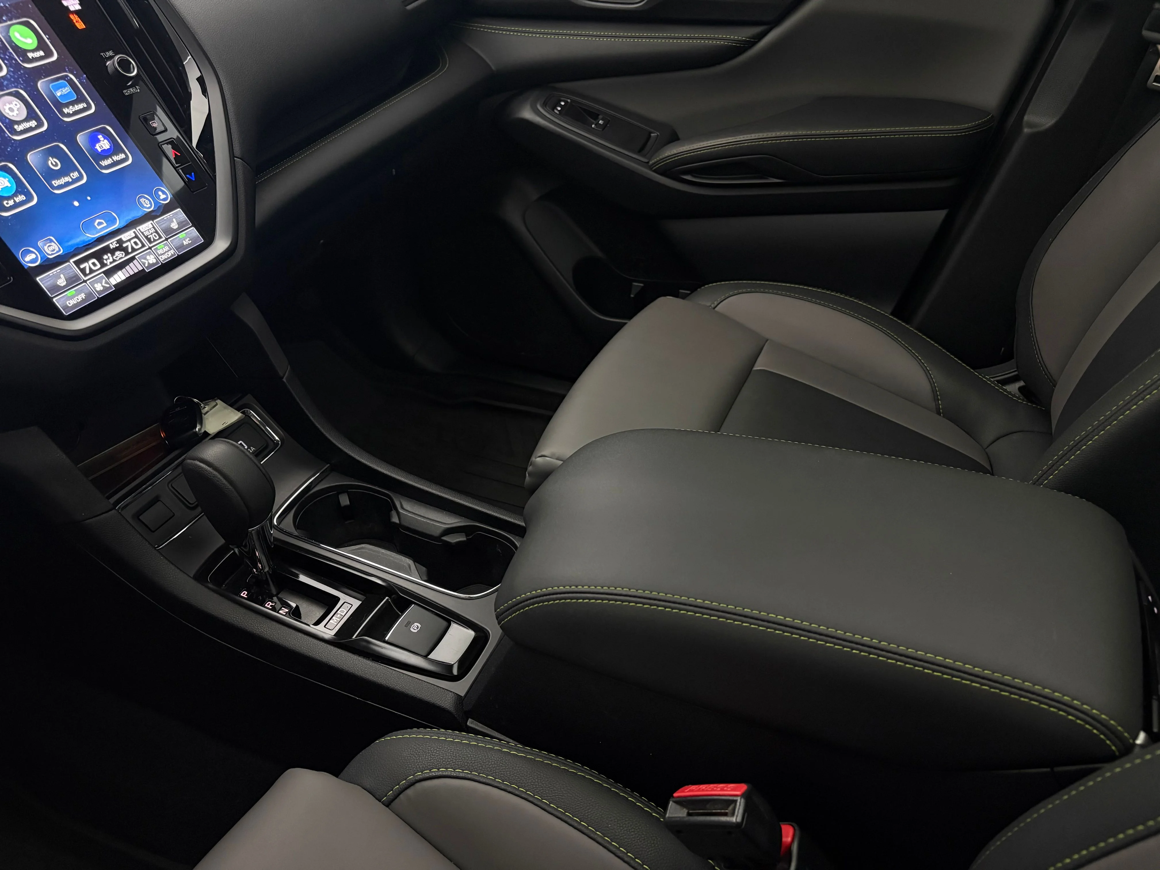 Used 2025 Crystal Black Silica Subaru Onyx Edition image 28