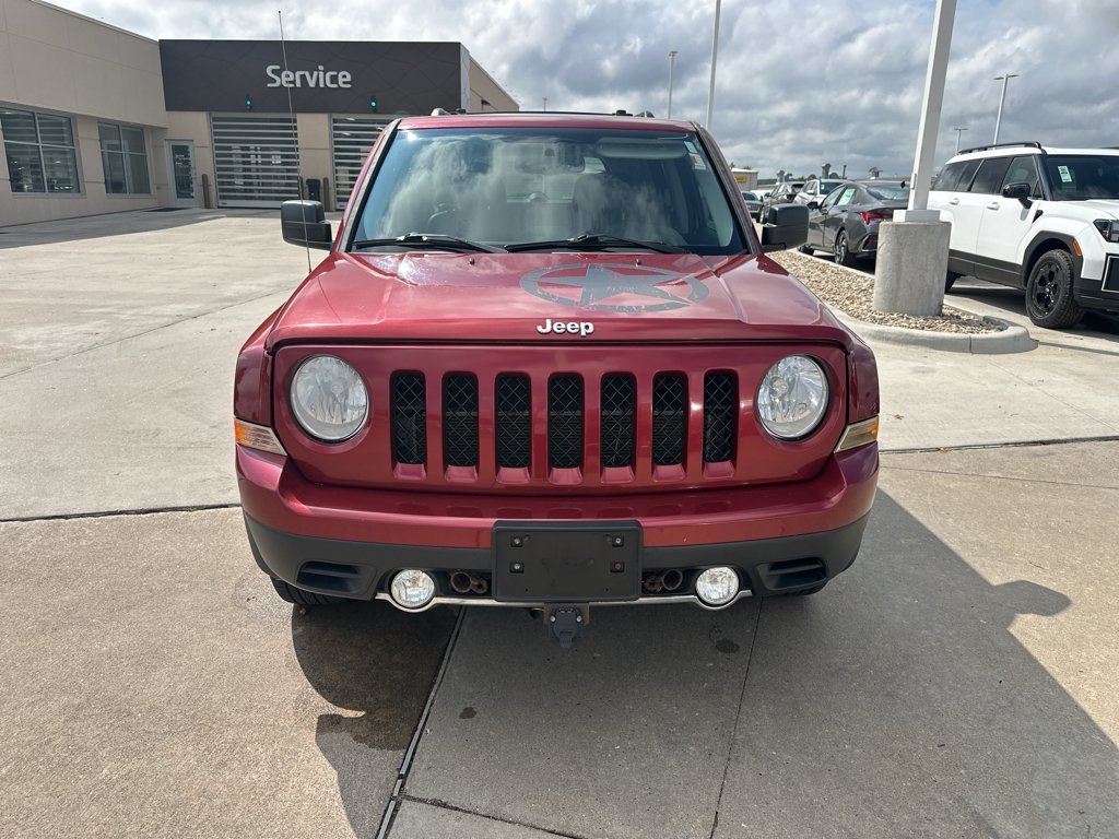 Used 2014 Deep Cherry Red Crystal Pearlcoat Jeep Latitude image 14