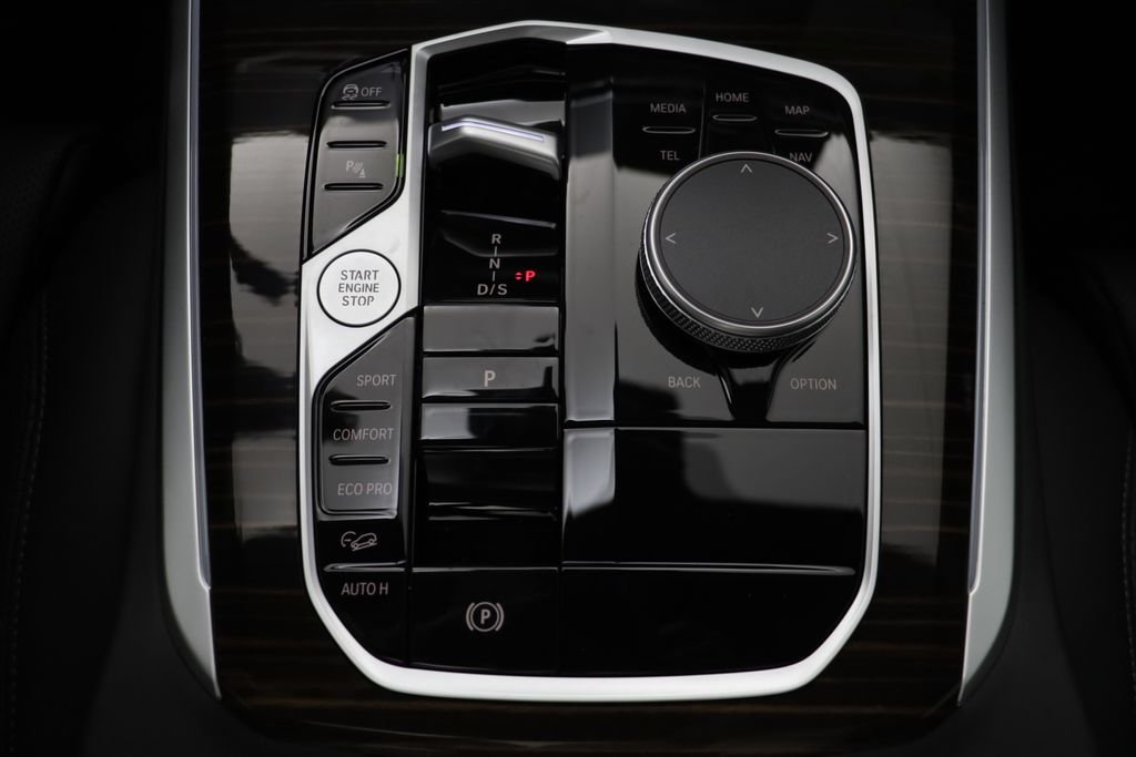 New 2026 Black Sapphire Metallic BMW xDrive40i image 12