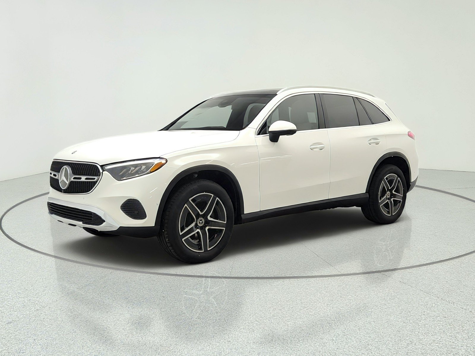 New 2026 Polar White Mercedes-Benz GLC 300 4MATIC® SUV image 1