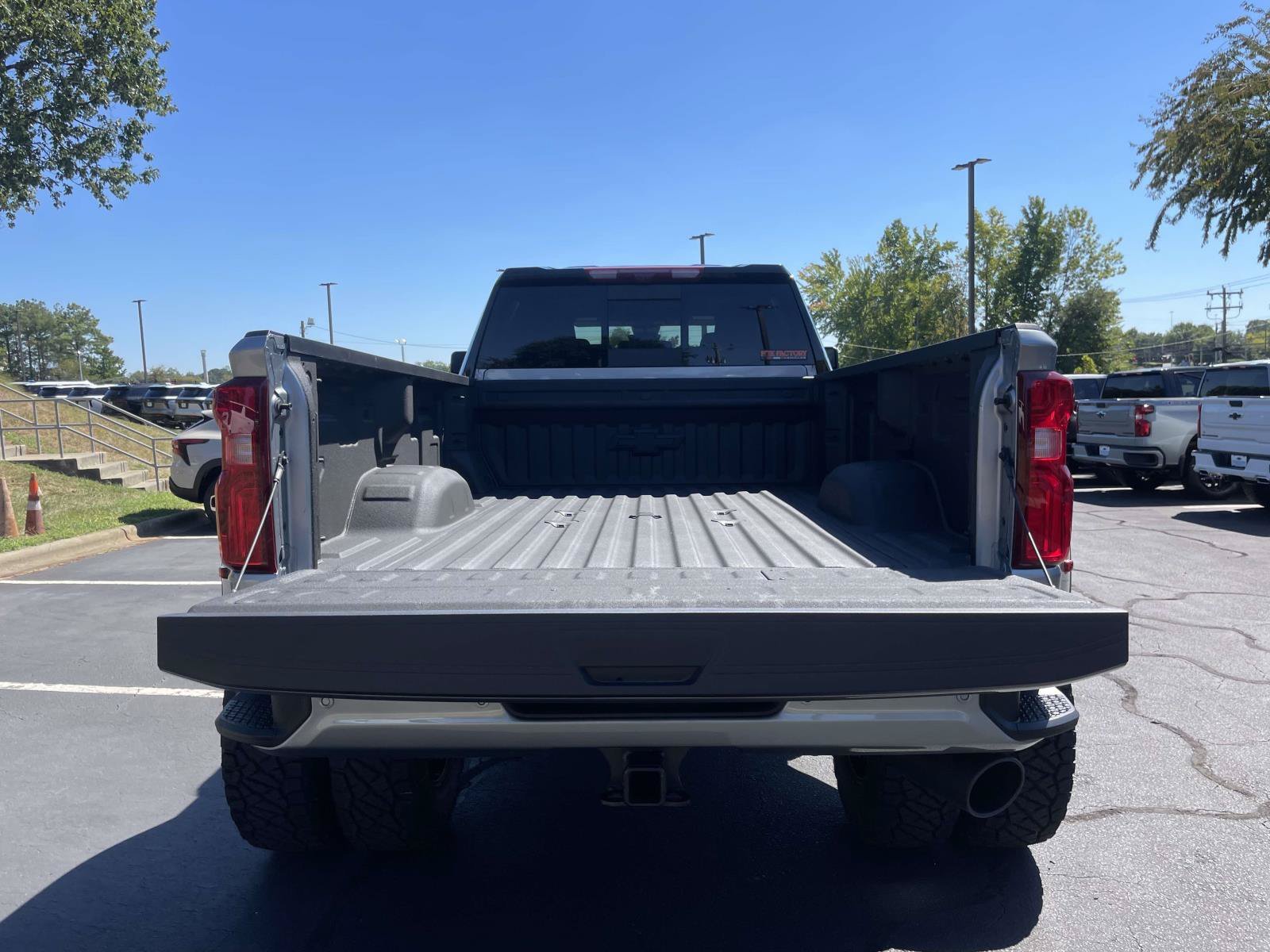 2026 Chevrolet Silverado 3500 HD High Country - Photo 8