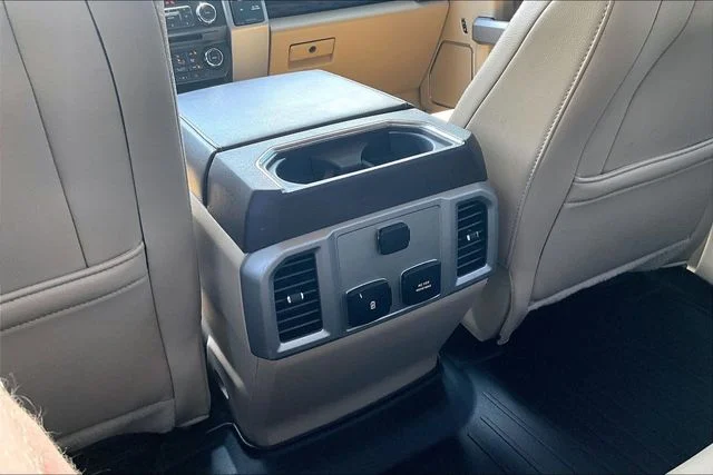 Used 2018 White Gold Ford Lariat image 10