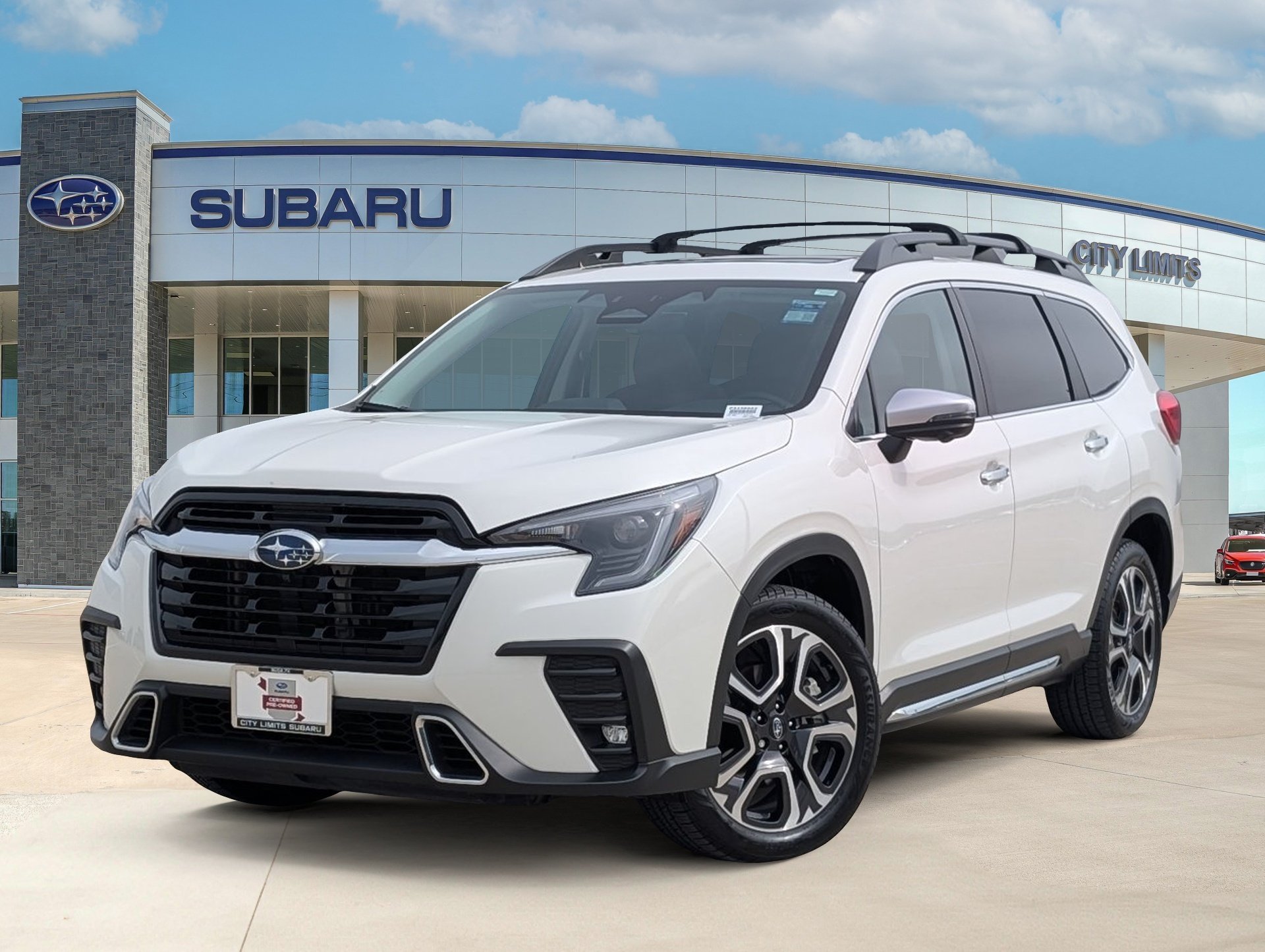 2023 Subaru Ascent Touring's photo
