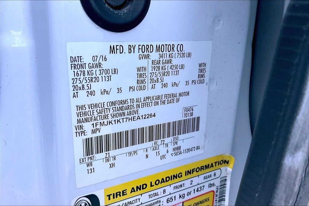 Used 2017 White Ford Limited image 32