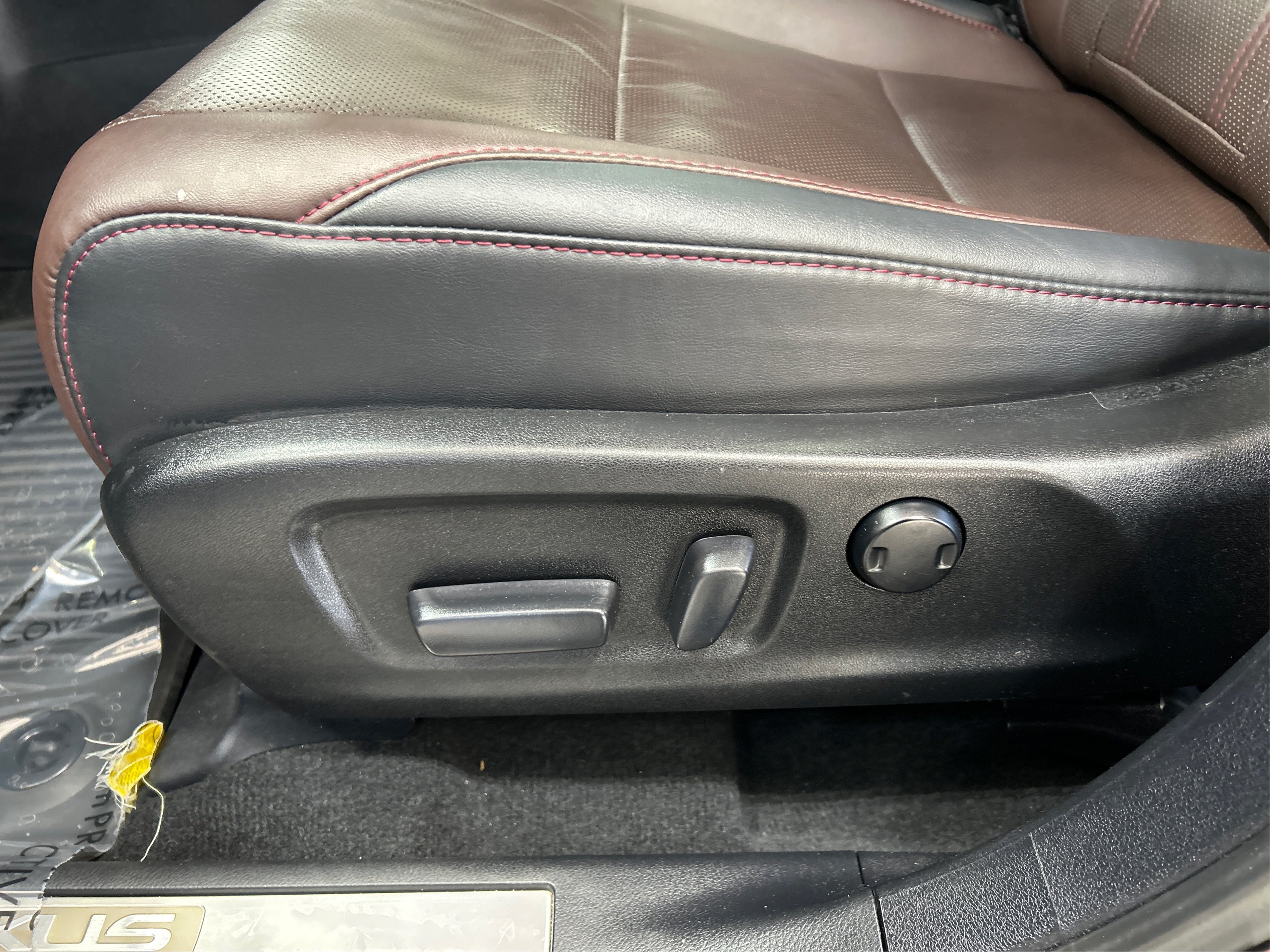 Used 2017  Lexus 350 image 18