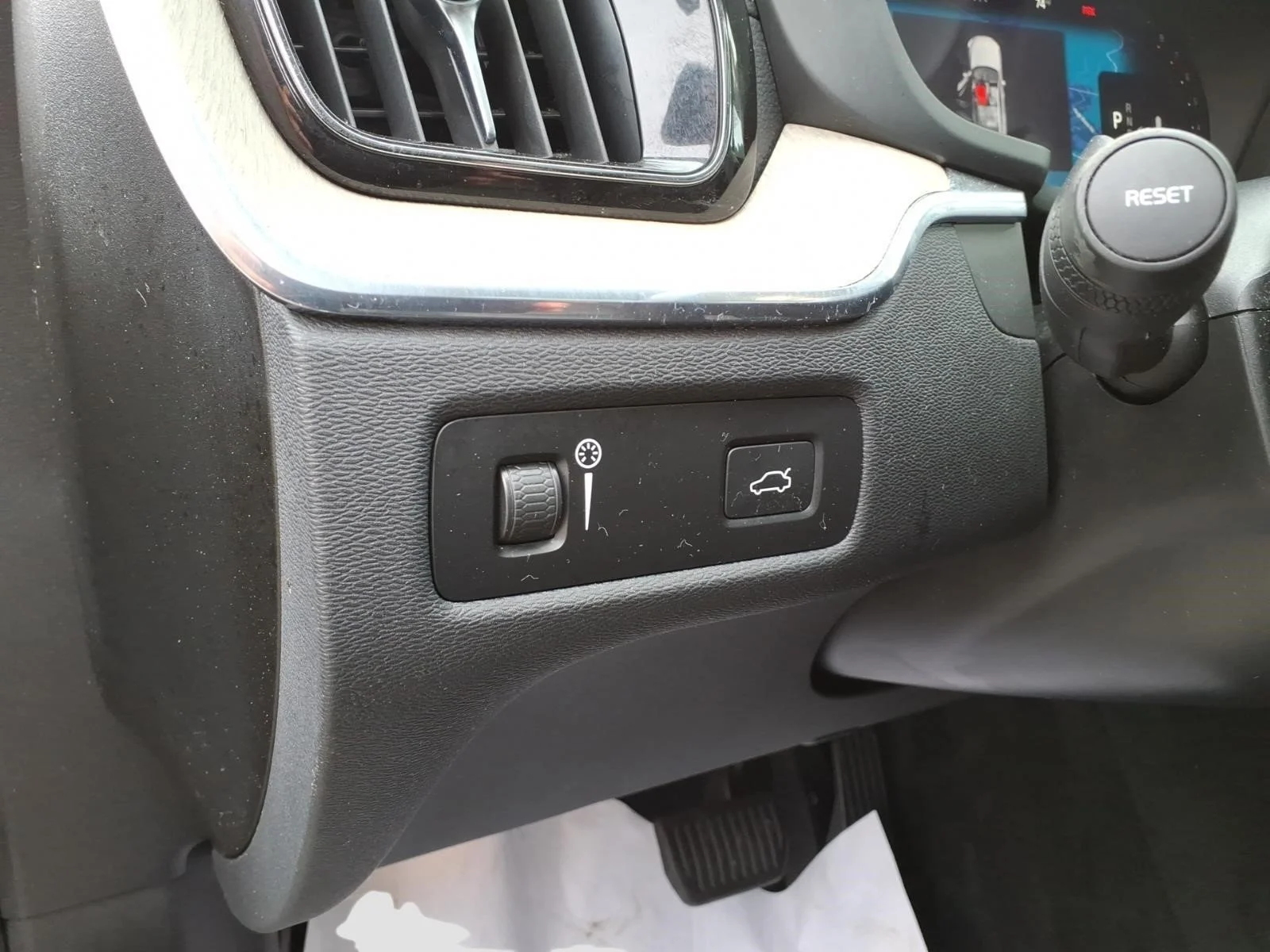 Used 2022 Black Volvo B5 Inscription image 19
