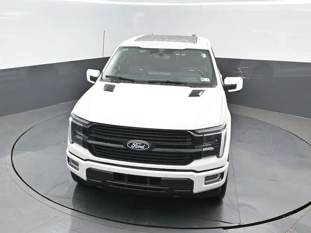 New 2026 Star White Metallic Tri-Coat Ford Platinum® image 20