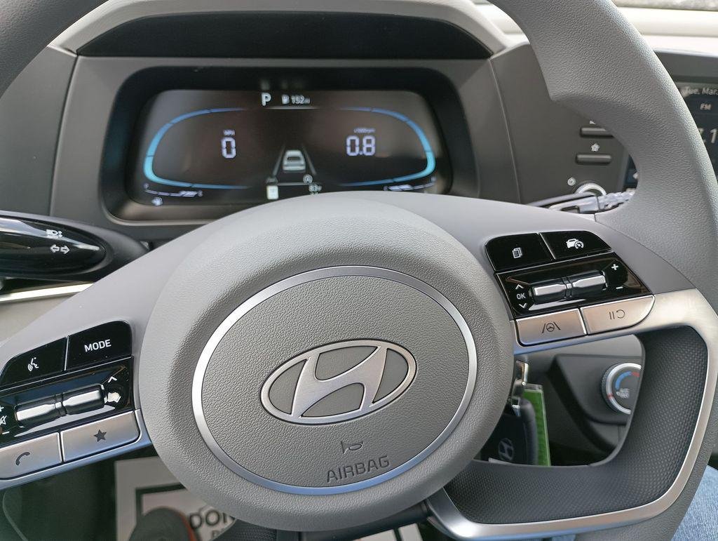 New 2026 White Hyundai SE image 21
