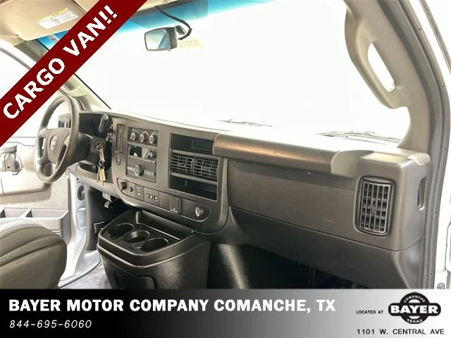 2023 GMC Savana Cargo Work Van - Photo 30