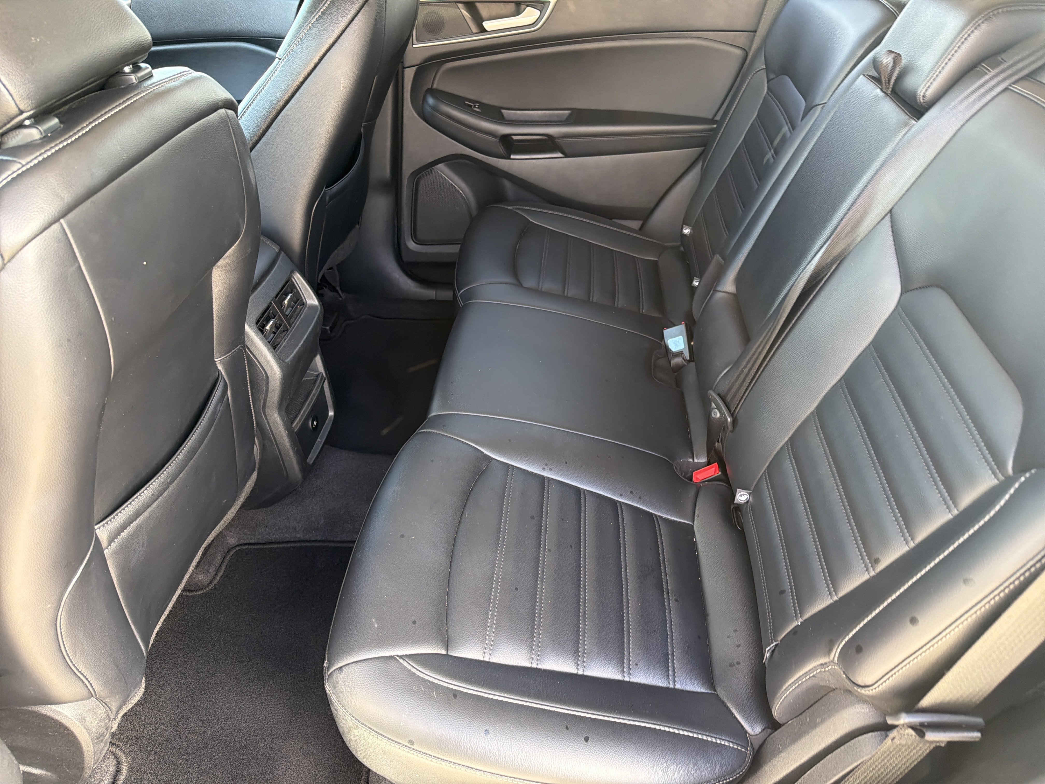 Used 2023 Silver Metallic Ford SEL image 21