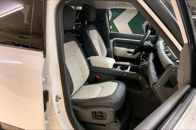 Certified Used 2024 White Land Rover X-Dynamic SE image 6