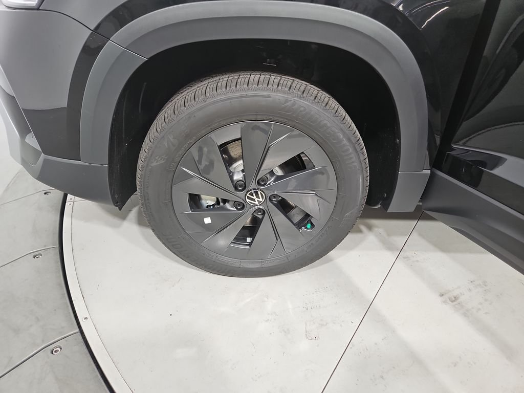 New 2026 Black Volkswagen 1.5T S image 25