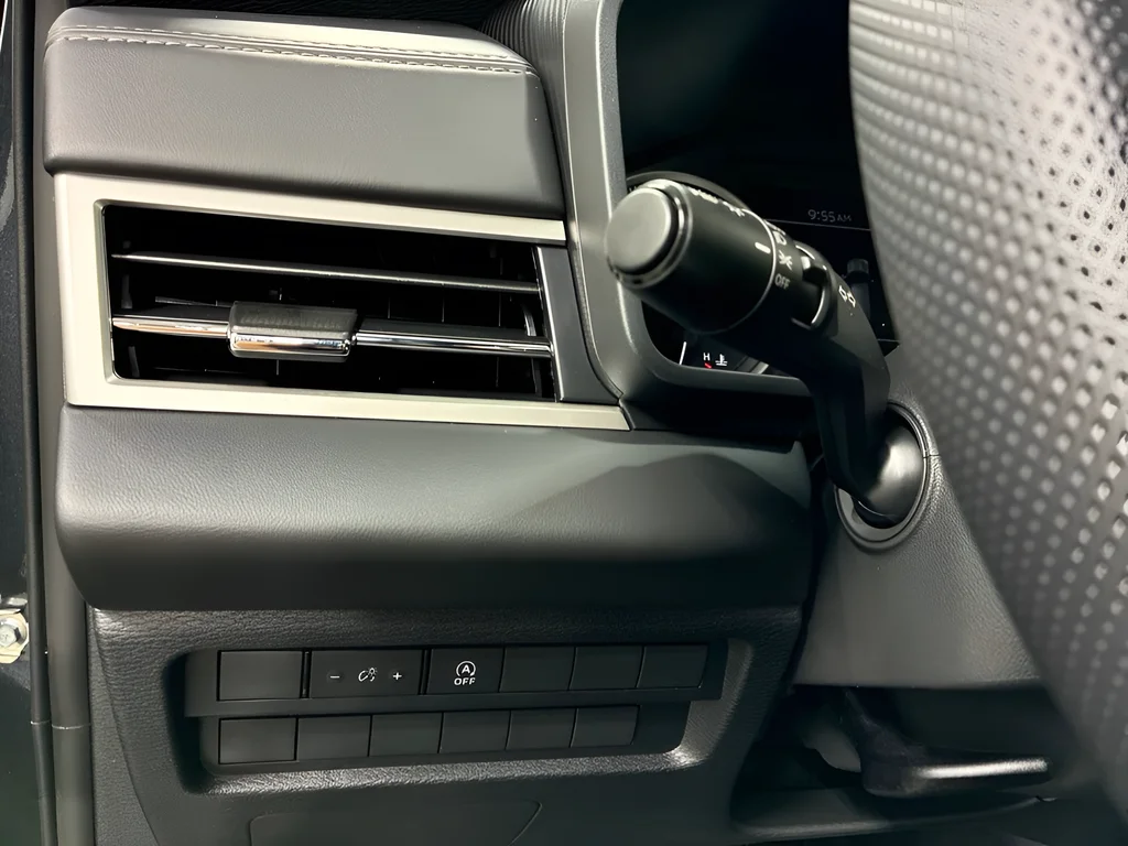 New 2026 Graphite Gray Mitsubishi LE 1.5T S-AWC image 7