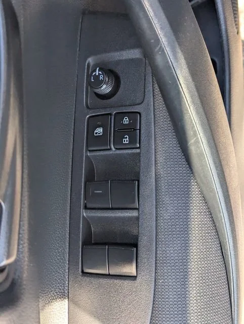 2024 Toyota Corolla LE - Photo 14