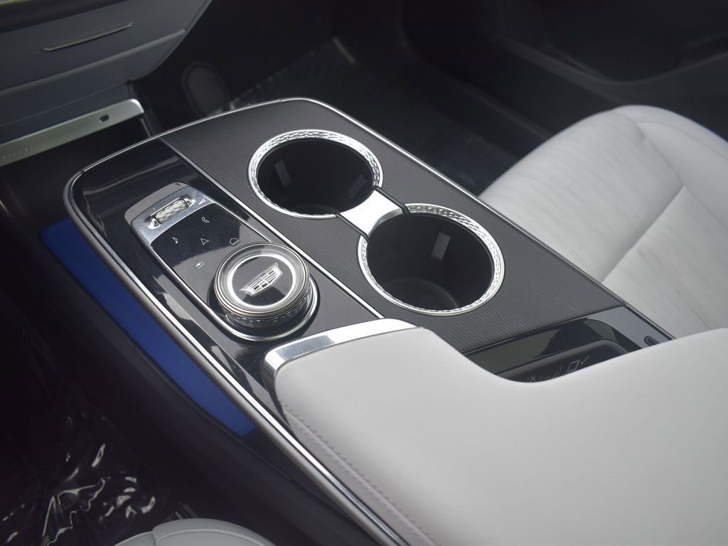 2024 CADILLAC LYRIQ - Image 18