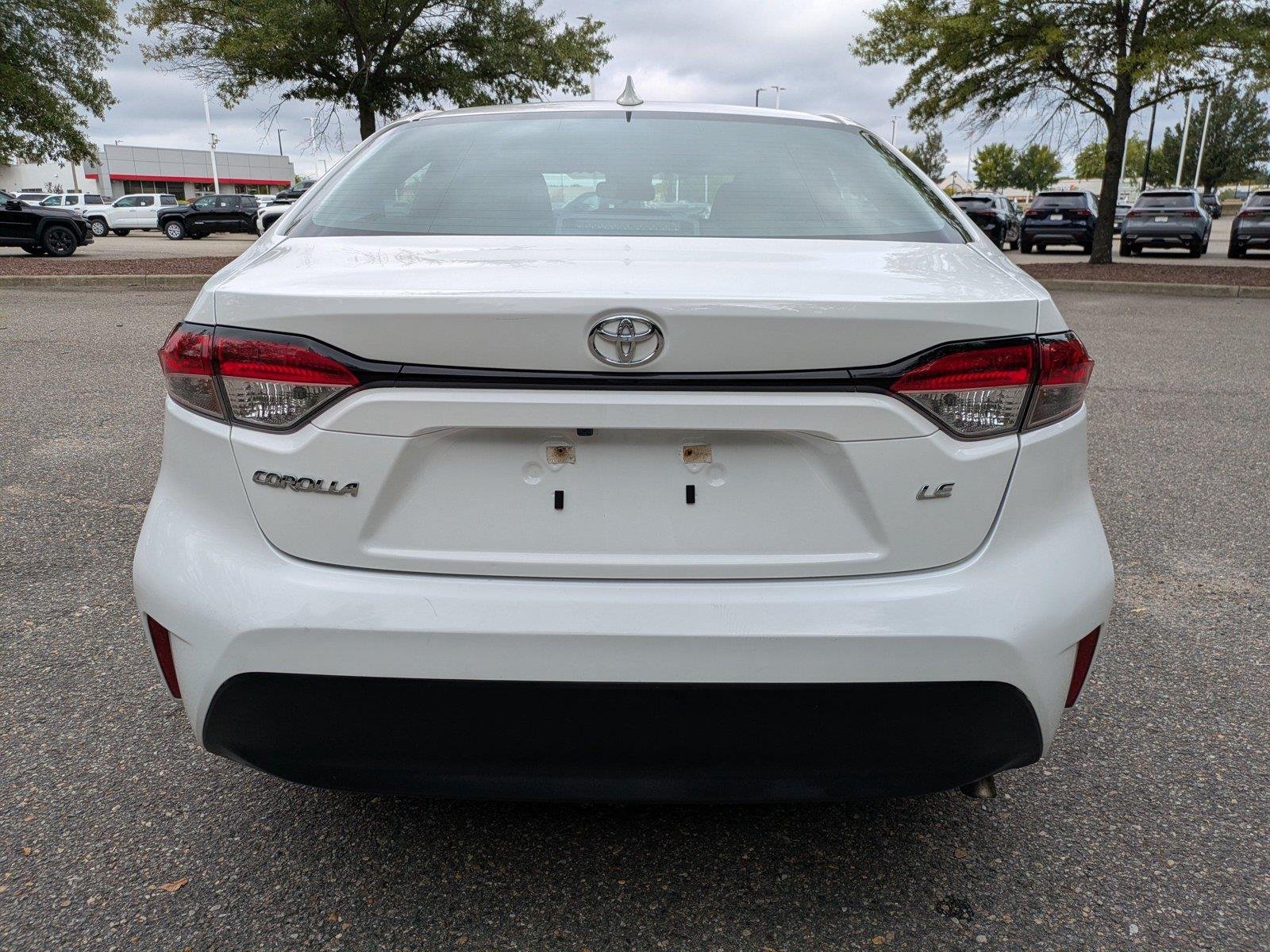 Used 2024  Toyota LE image 5