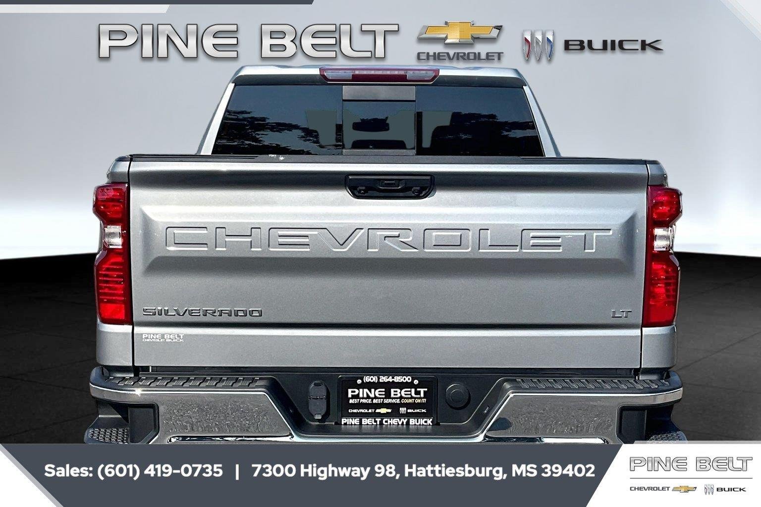 Used 2024 Sterling Gray Metallic Chevrolet LT image 4