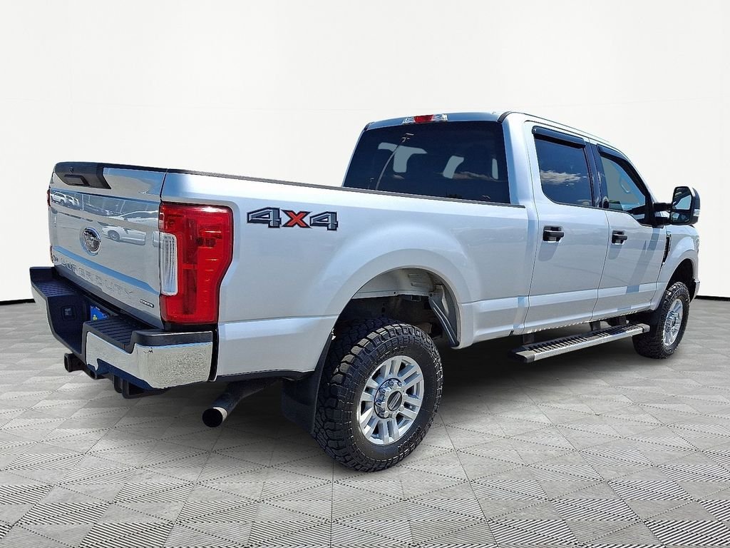 Used 2018 Silver Ford XLT image 7