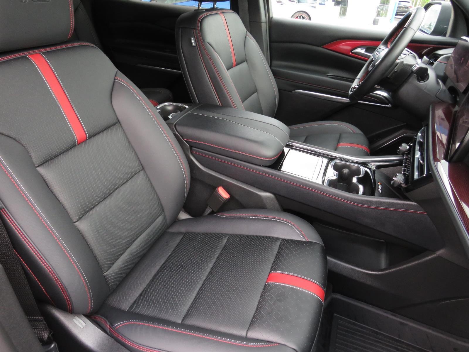 Used 2025 Black Metallic Chevrolet RS image 22
