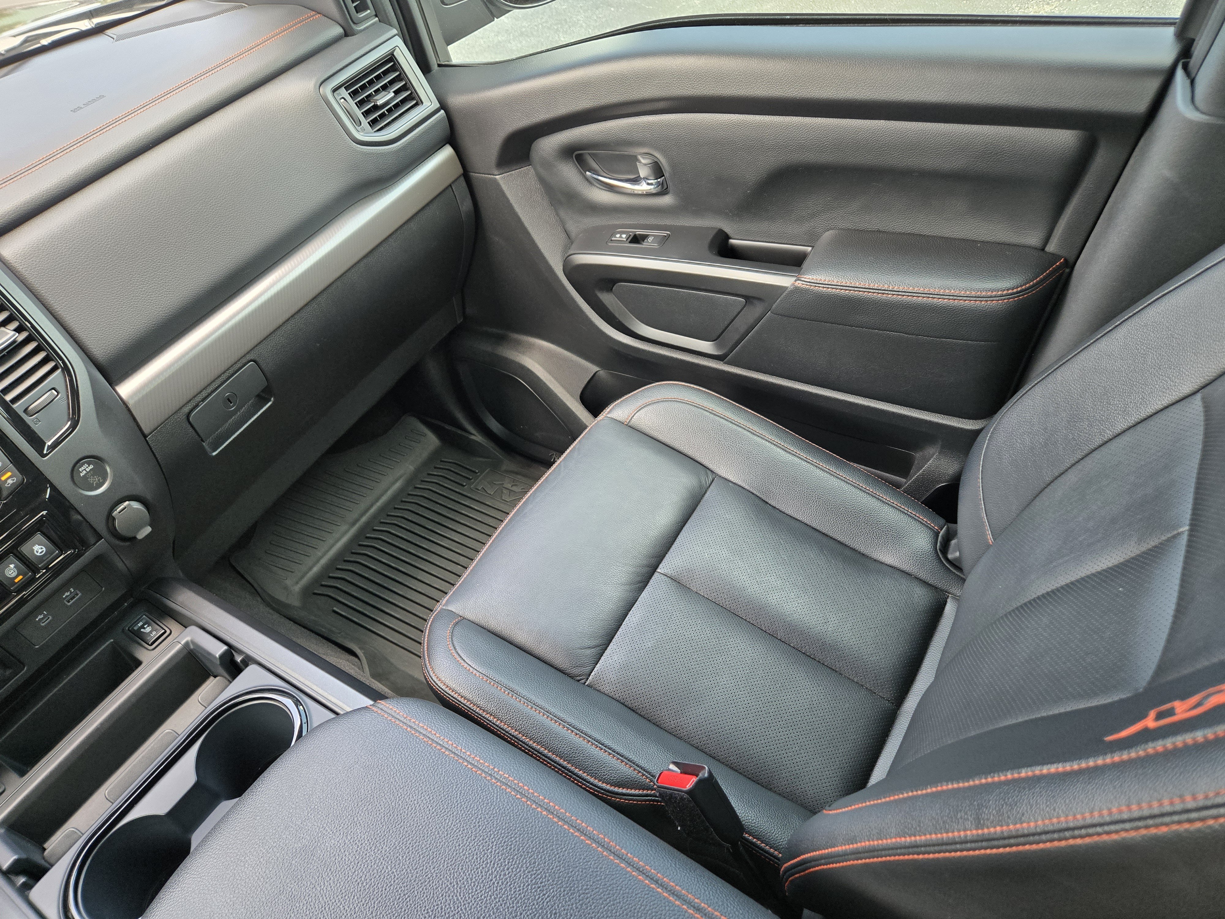 Used 2023 Super Black Nissan PRO-4X image 21