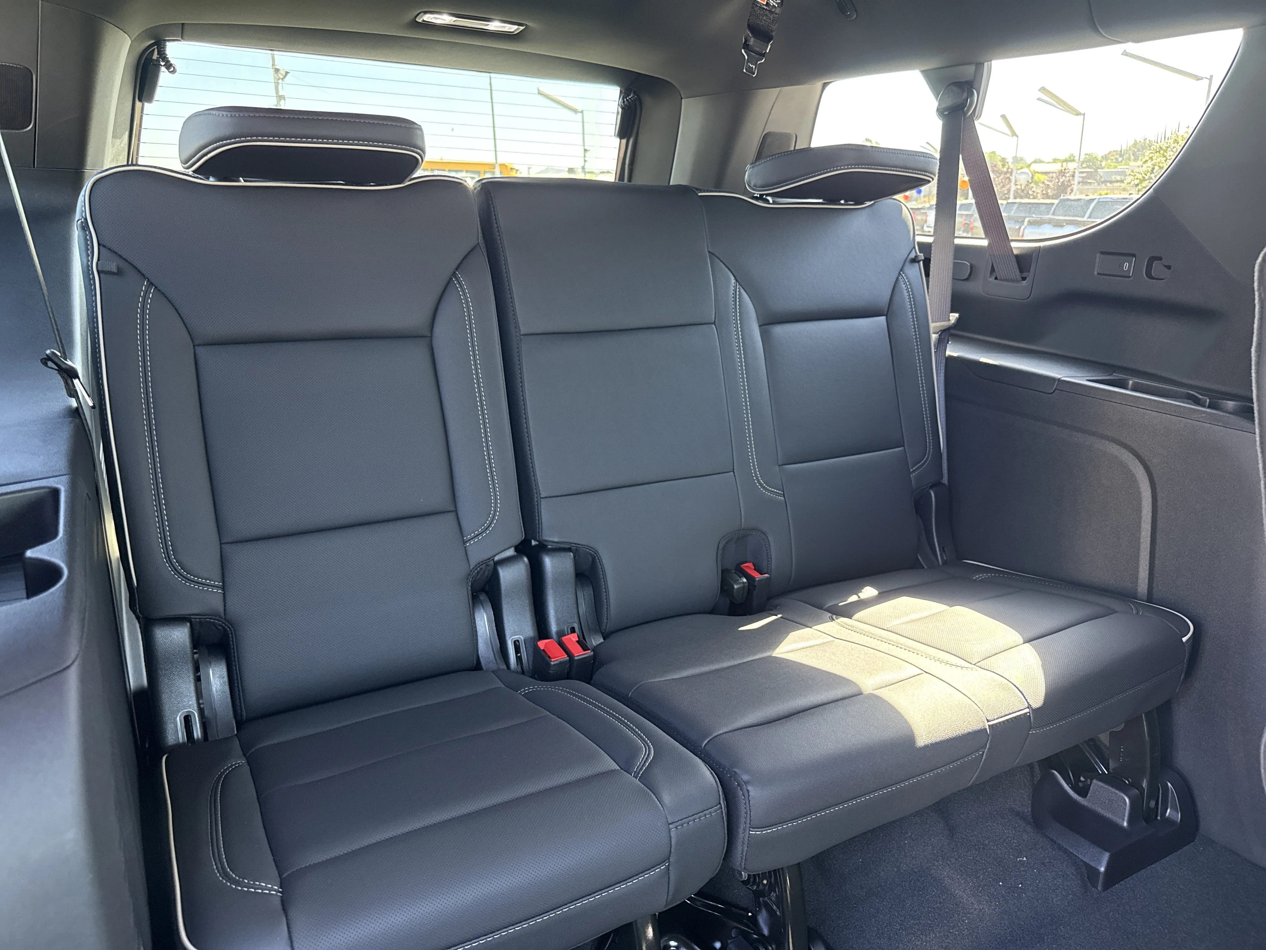 2026 Chevrolet Suburban Premier - Photo 12