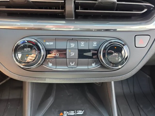 New 2026 Summit White Buick Preferred image 24