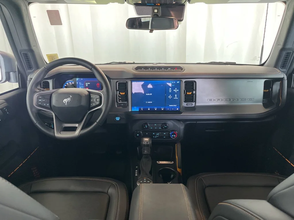 Used 2024 Gray Ford Badlands image 9