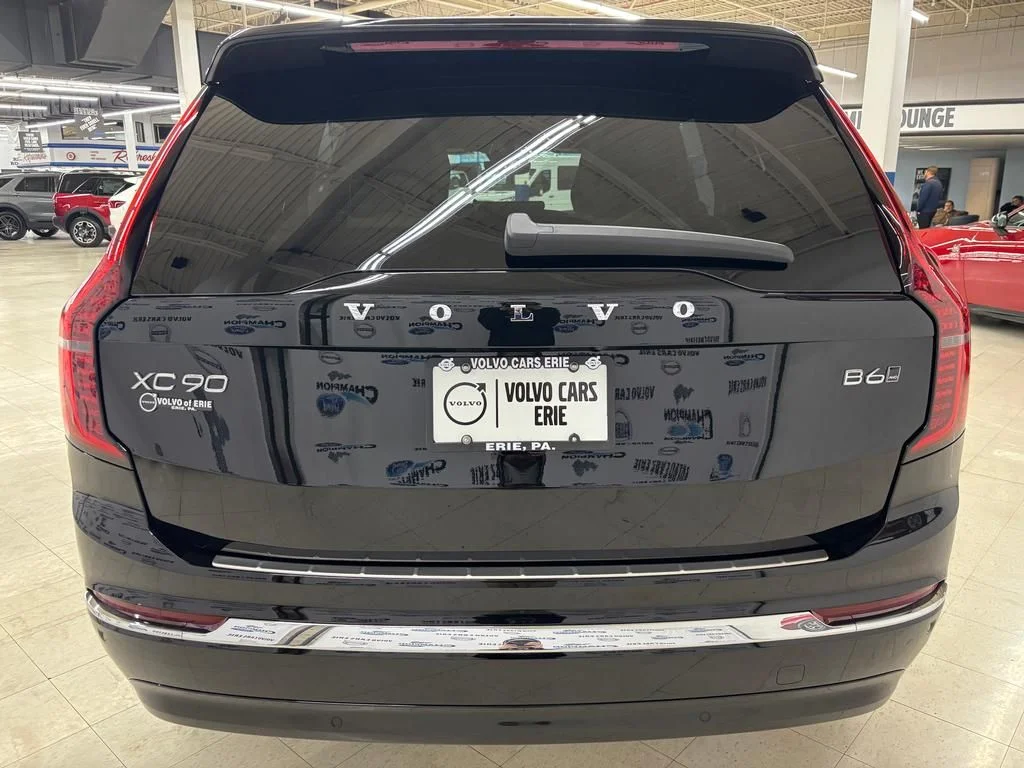2026 Volvo XC90 Plus - Photo 7