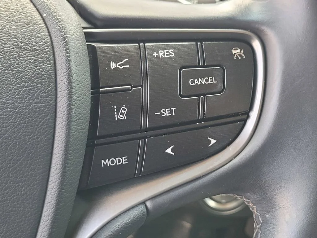 Used 2019  Lexus ES 350 image 25