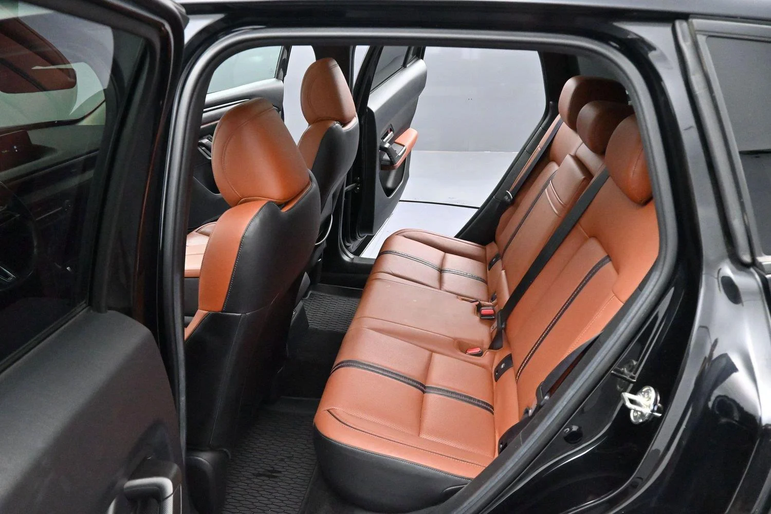 Used 2023  Mazda 2.5 Turbo Premium Package image 31