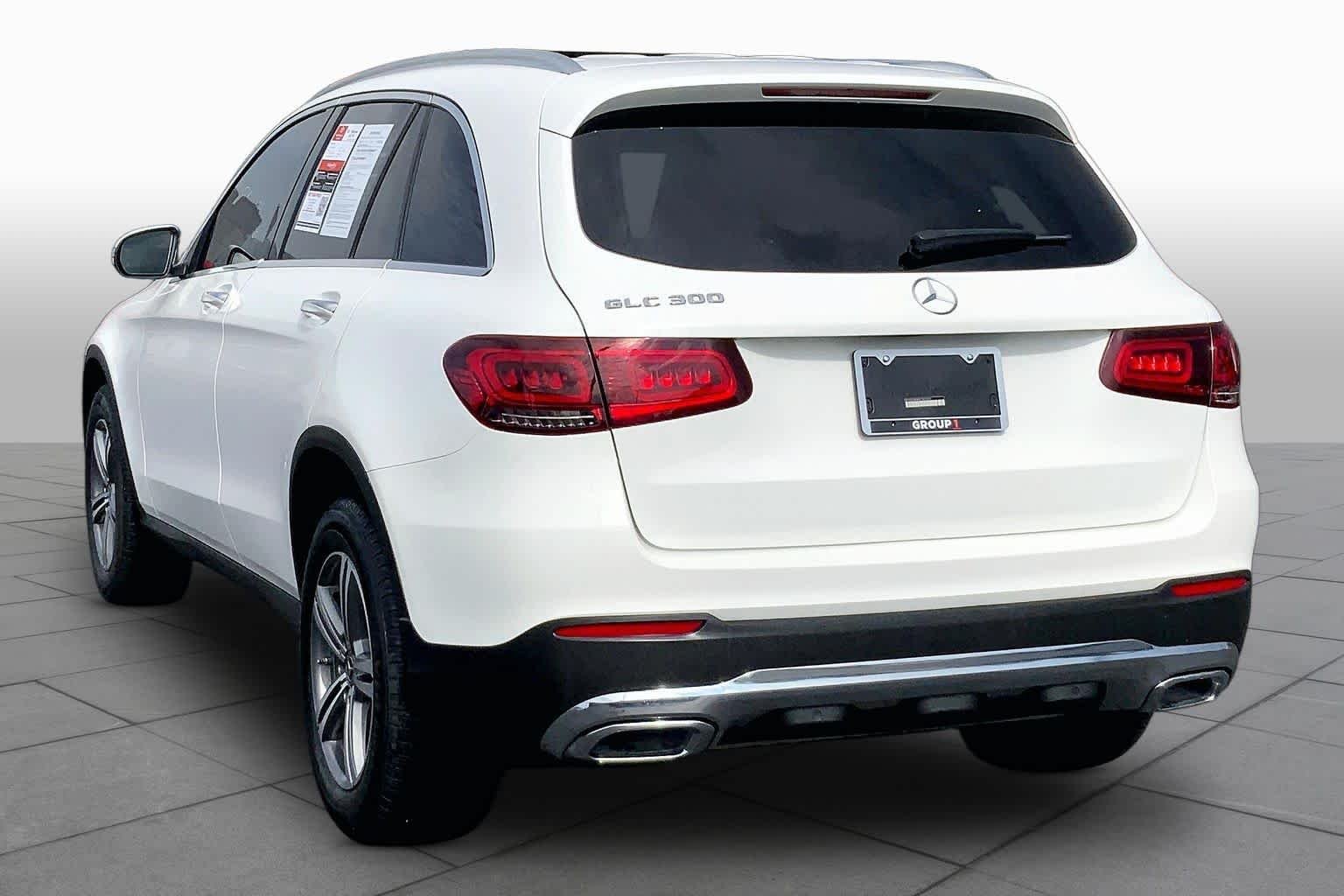 Used 2020 designo Diamond White Metallic Mercedes-Benz GLC 300 image 12