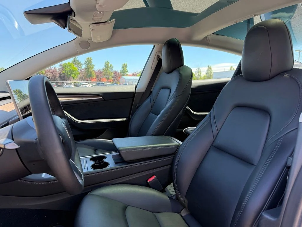 Used 2023 Solid Black Tesla Long Range image 9